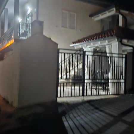 Apartman Stella Рованьска Екстер'єр фото
