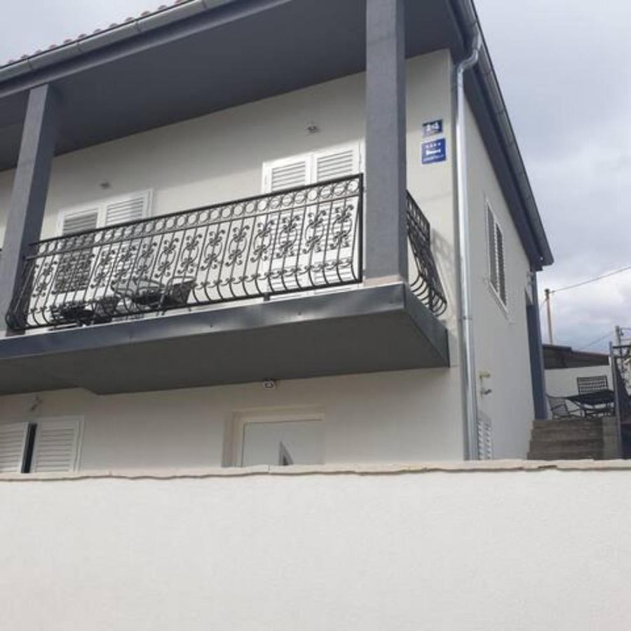 Apartman Stella Рованьска Екстер'єр фото