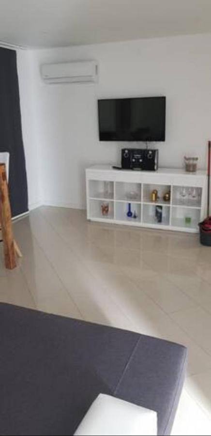 Apartman Stella Рованьска Екстер'єр фото