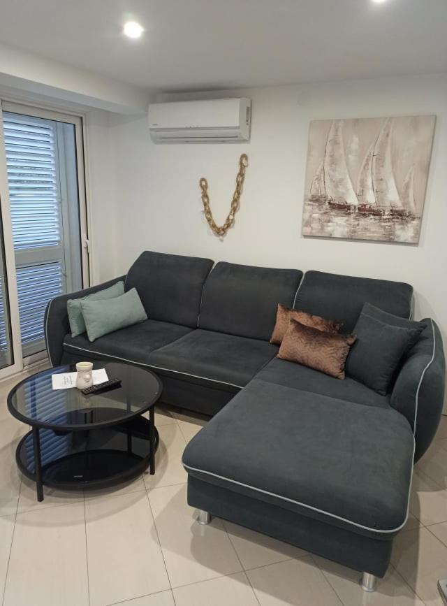 Apartman Stella Рованьска Екстер'єр фото