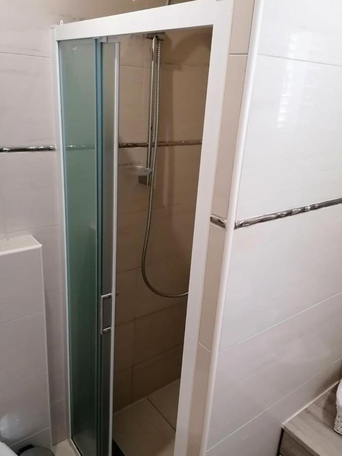 Apartman Stella Рованьска Екстер'єр фото