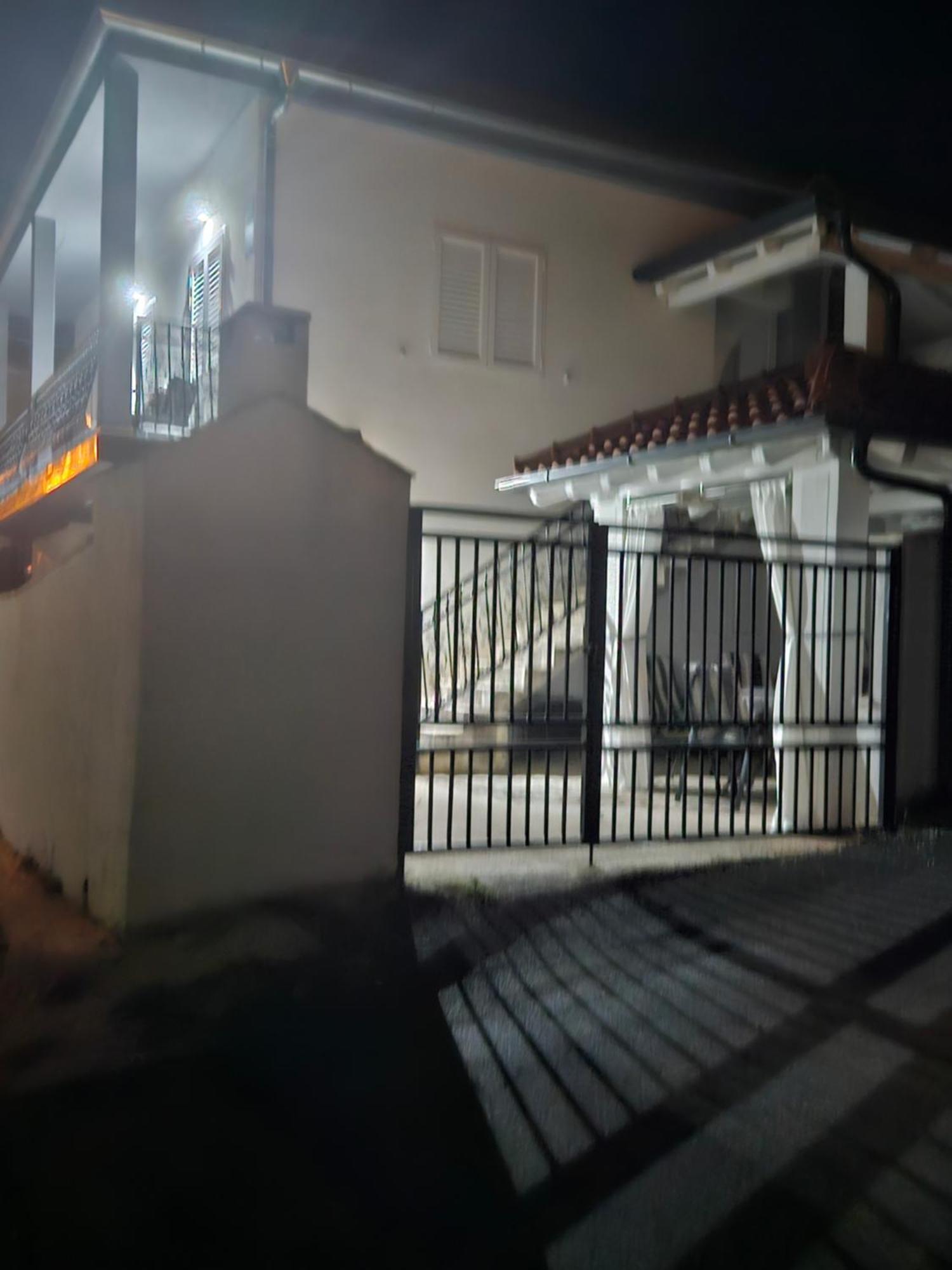 Apartman Stella Рованьска Екстер'єр фото